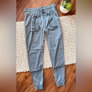 Mono b | Women’s Essential Athleisure LYCRA® Joggers | Gray | Small
